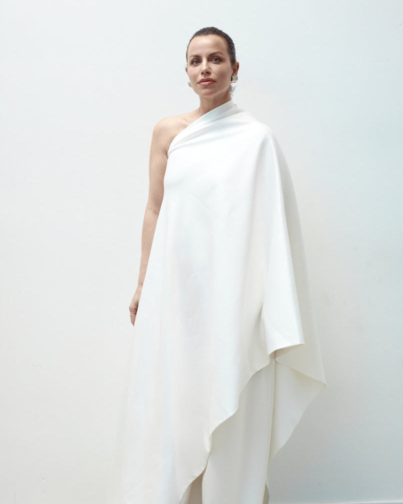 IVORIA TOP WITH A SHAWL