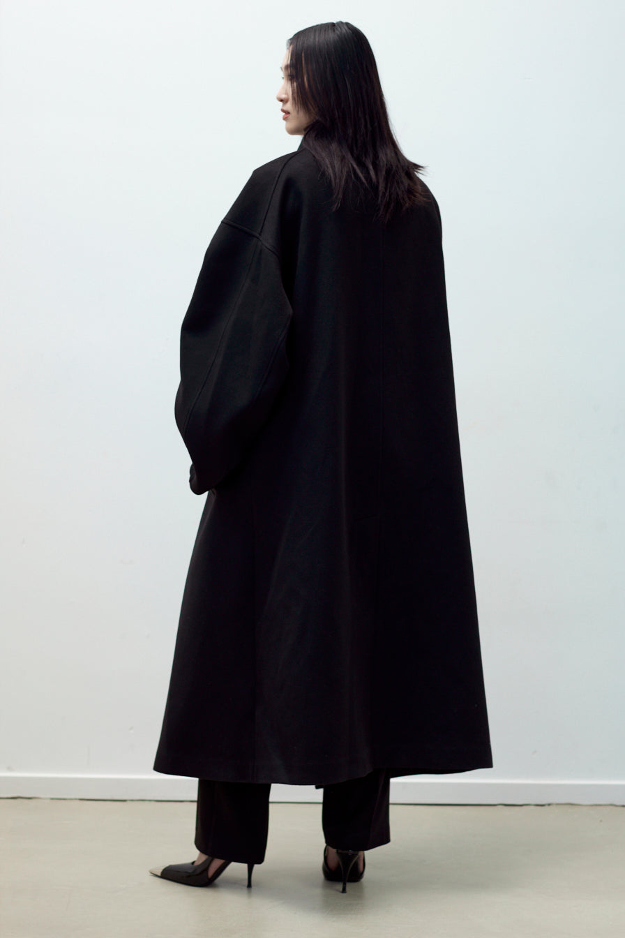 SCULPTURAL WOOL WRAP COAT