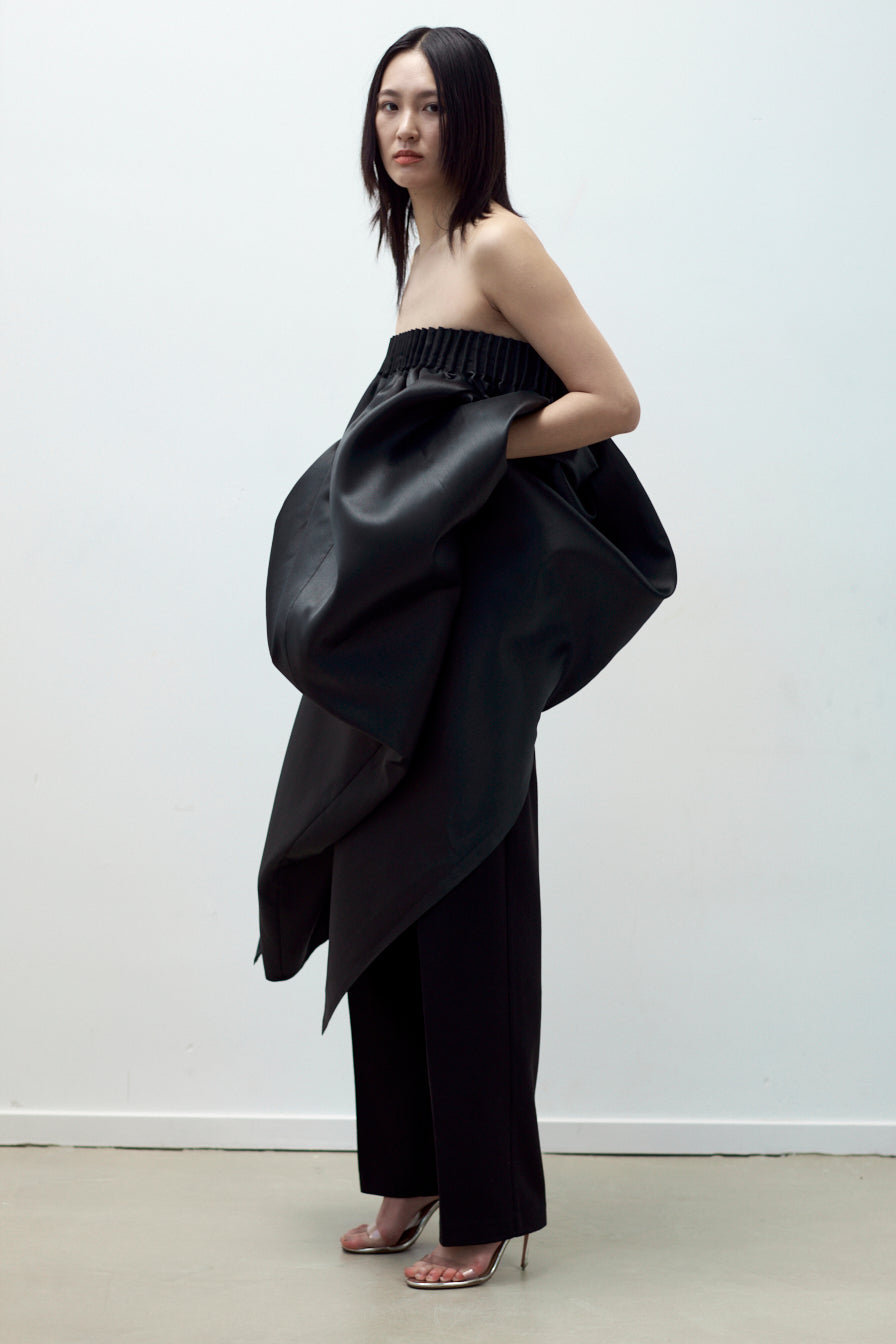 SCULPTED STRAPLESS DRESS