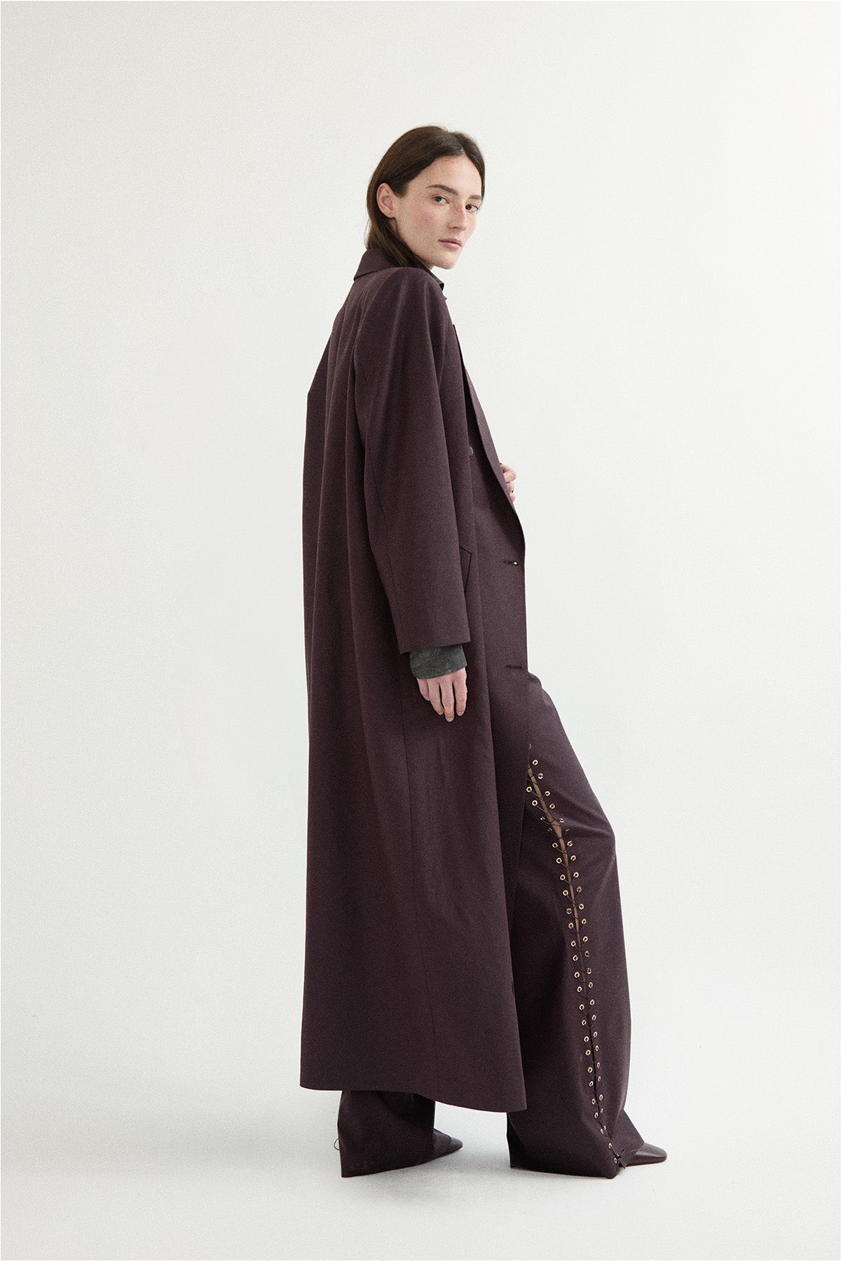MERLOT MONOLITH COAT