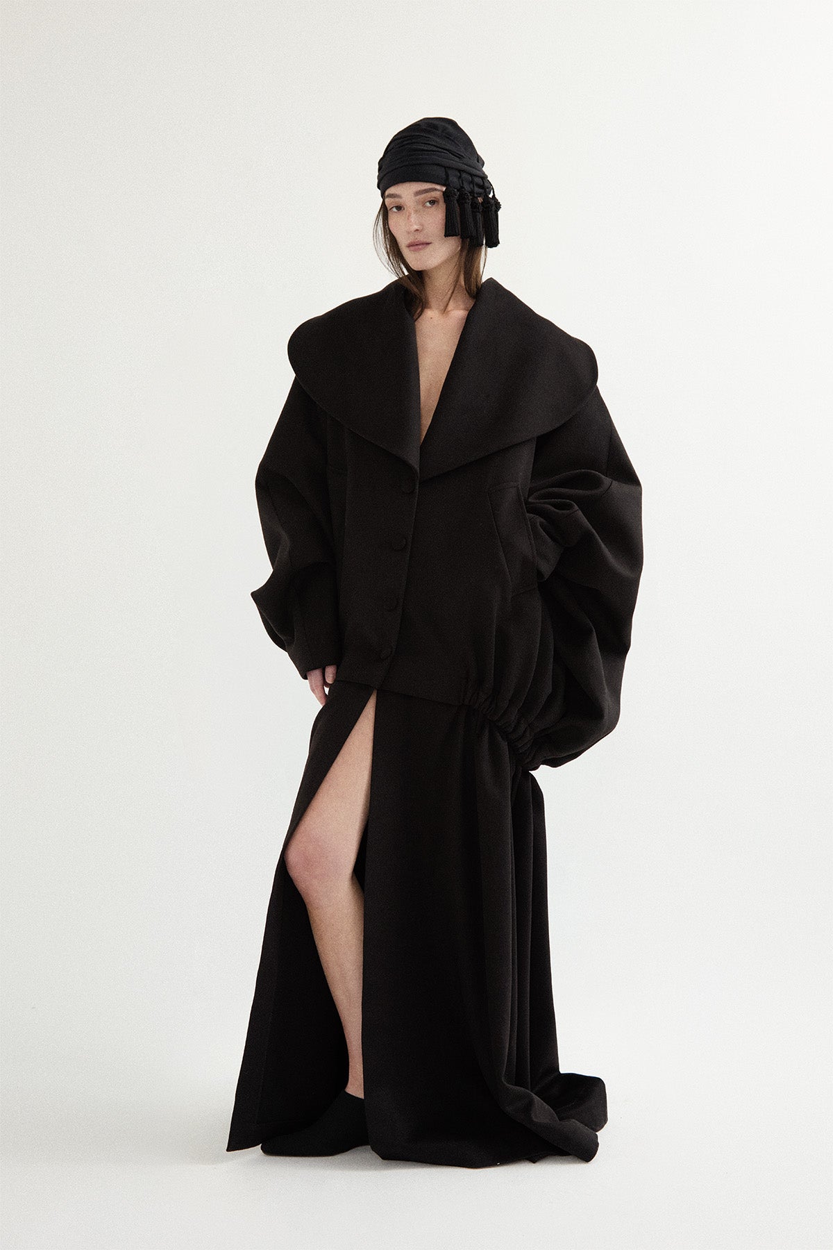NOIR LONG POLARIS COAT