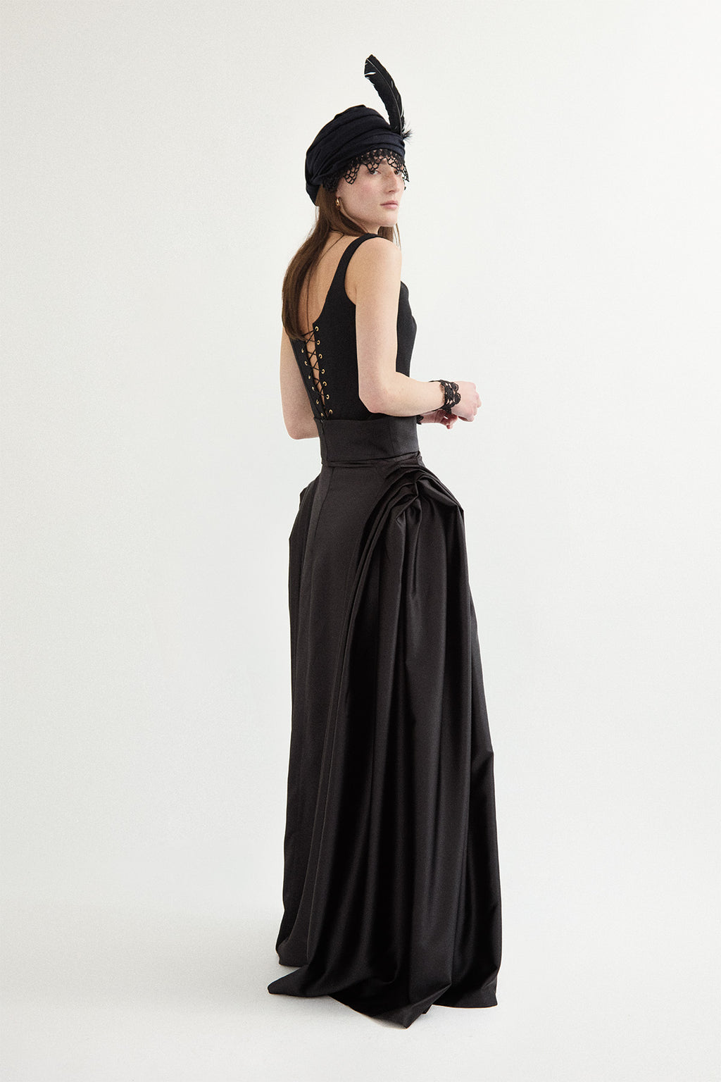 NOIR LACE-UP COUTURE SKIRT