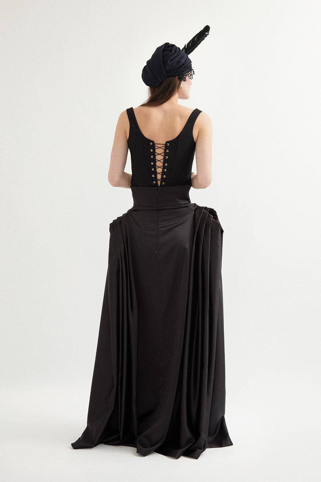 NOIR LACE-UP COUTURE SKIRT