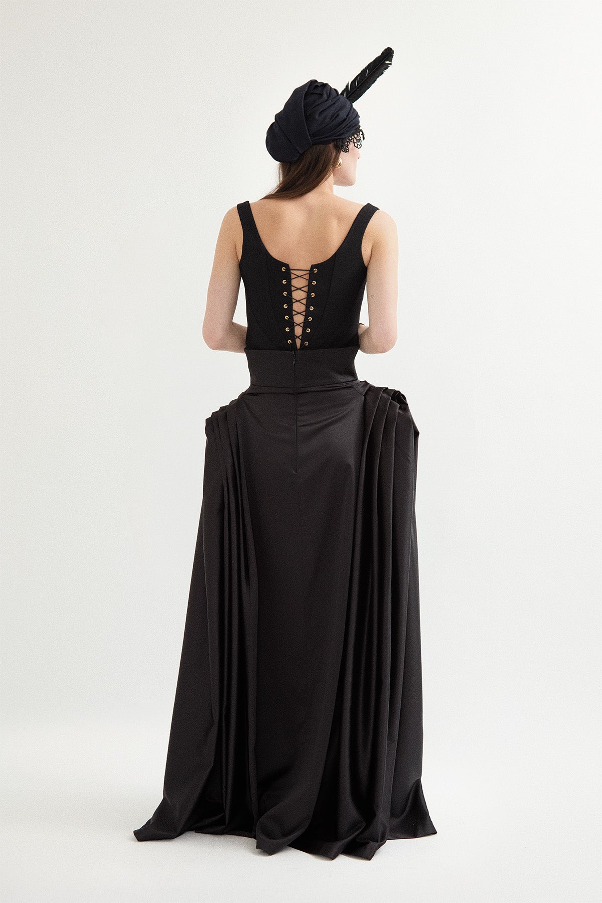 NOIR LACE-UP COUTURE SKIRT