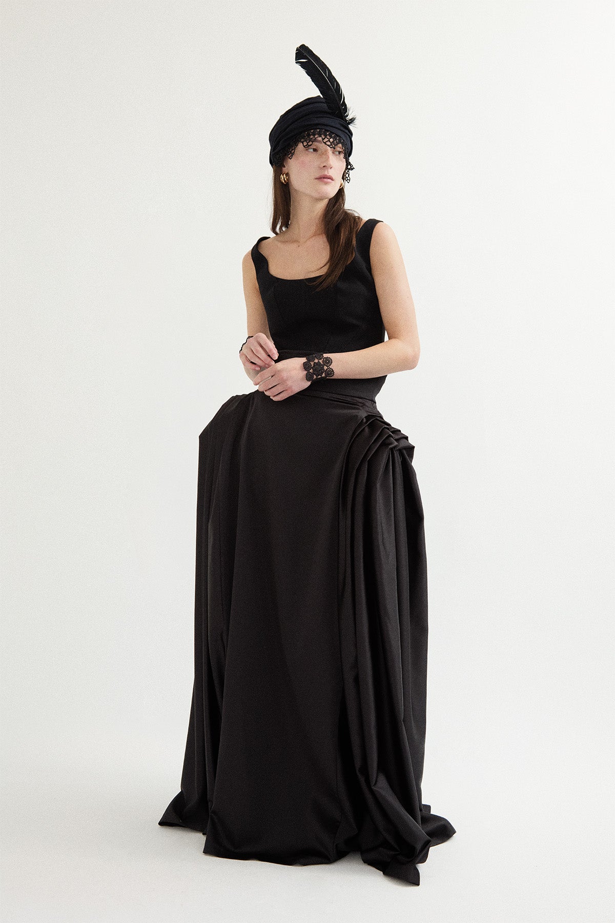 NOIR LACE-UP COUTURE SKIRT