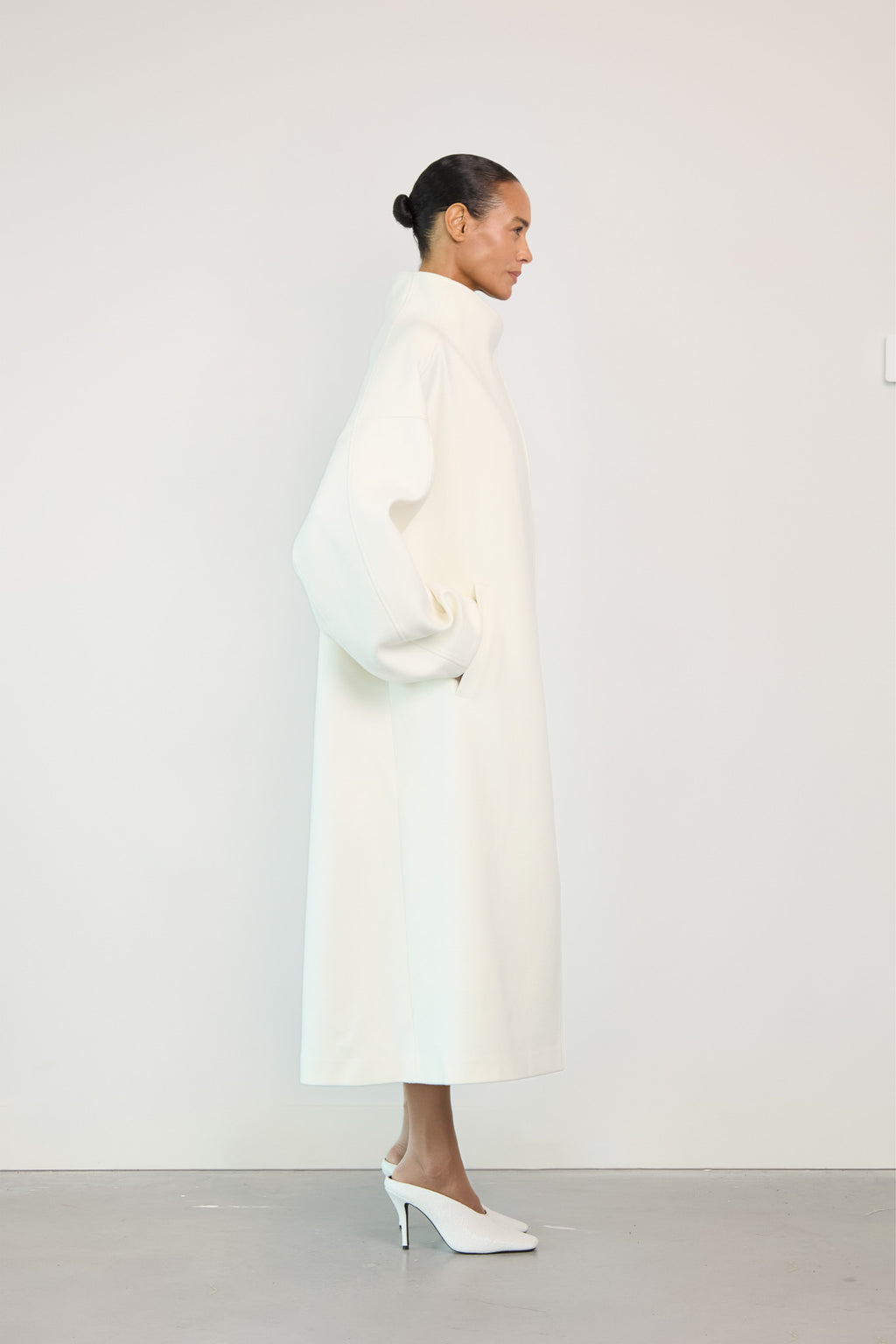 MONOLITH COAT