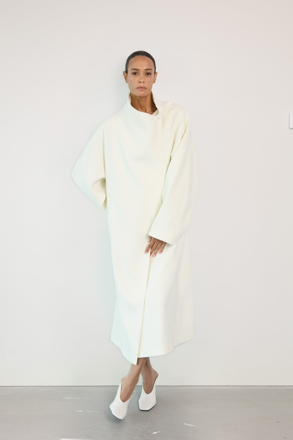 MONOLITH COAT