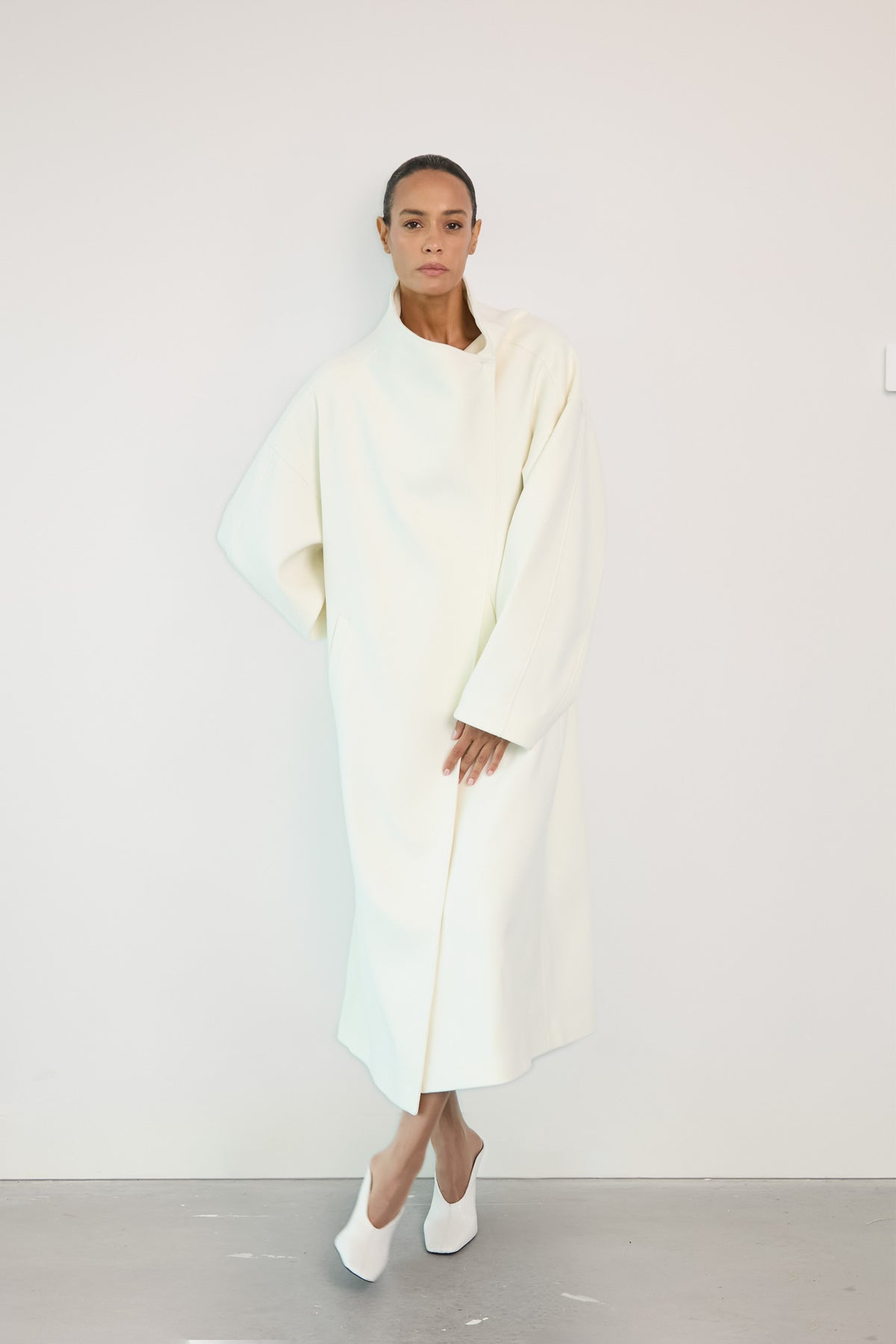MONOLITH COAT