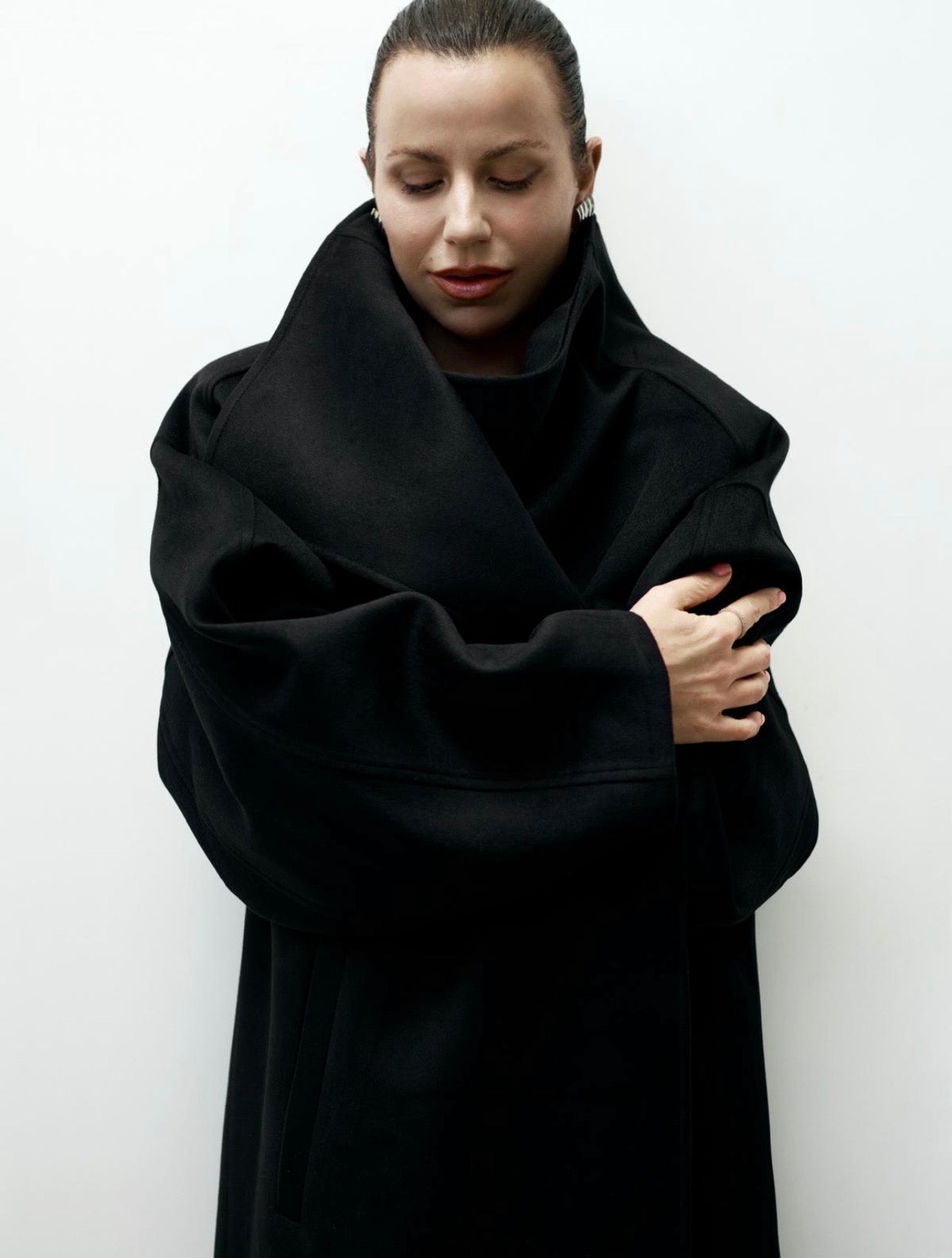 SCULPTURAL WOOL WRAP COAT