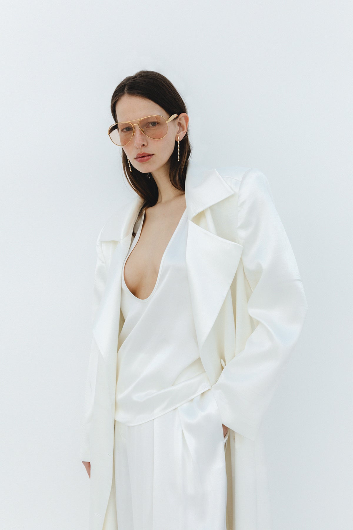 SIGNATURE TRENCH COAT